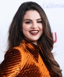 selenagomez-daily_287829.jpg