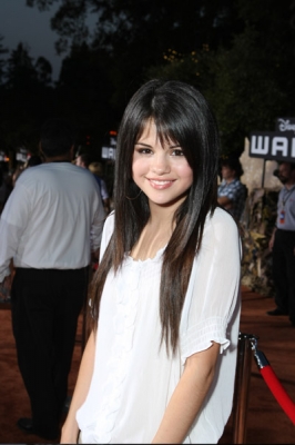 selenagomez-daily_282929.jpg