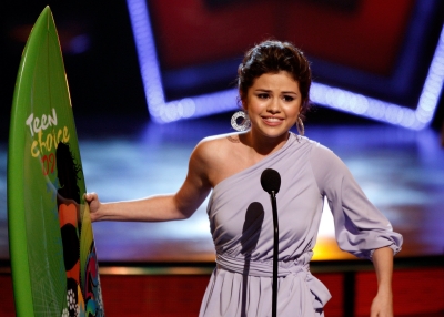 selenagomez-daily_281129.jpg