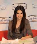 selenagomez-daily_283929.jpg