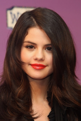 selenagomez-daily_283229.jpg