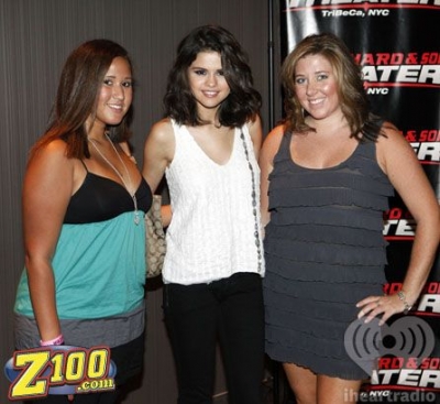 selenagomez-daily_284929.jpg