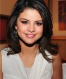 selenagomez-daily_28229.jpg