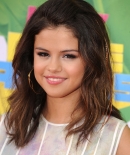 selenagomez-daily_286229.jpg