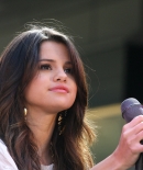 selenagomez-daily_2827629.jpg