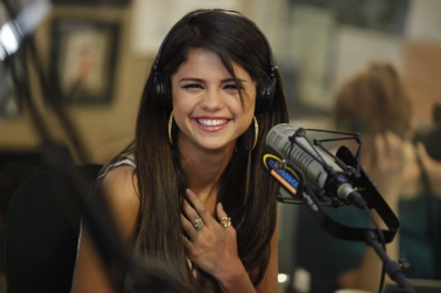 selenagomez-daily_28129.jpg