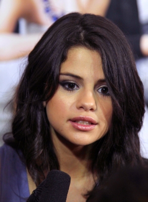 selenagomez-daily_2832429.jpg