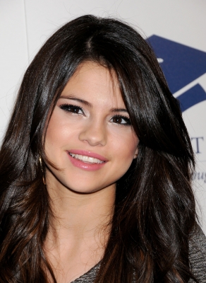 selenagomez-daily_287729.jpg