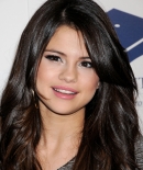 selenagomez-daily_287829.jpg