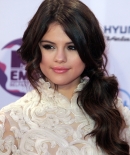 selenagomez-daily_281429.jpg