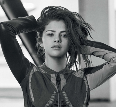 selenagomez-daily_28229.jpg