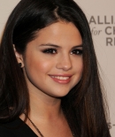 selenagomez-daily_2813029.JPG