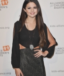 selenagomez-daily_2817129.jpg