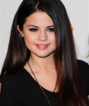 selenagomez-daily_282529.jpg