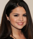 selenagomez-daily_289029.JPG