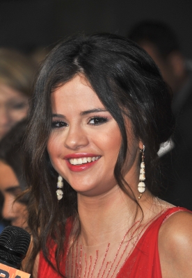 selenagomez-daily_2835029.jpg