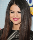 selenagomez-daily_284229.jpg