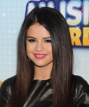 selenagomez-daily_28529.jpg