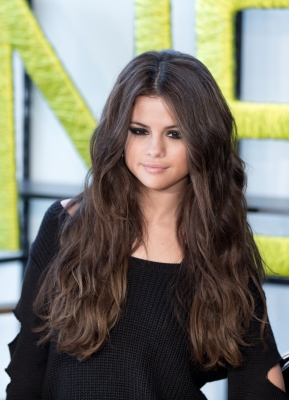 selenagomez-daily_283029.jpg