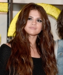 selenagomez-daily_282329.jpg