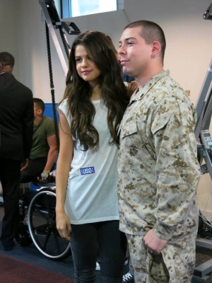 selenagomez-daily_28229.jpg