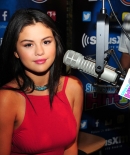 selenagomez-daily_28829.JPG