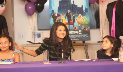 selenagomez-daily_28129.jpg