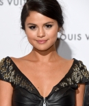 selenagomez-daily_285529.jpg