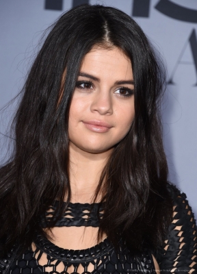 selenagomez-daily_2829629.jpg