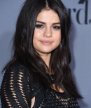 selenagomez-daily_285629.jpg