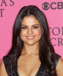 selenagomez-daily_2819929.jpg