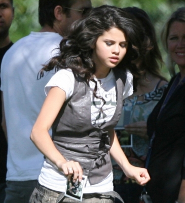 selenagomez-daily_28829.jpg