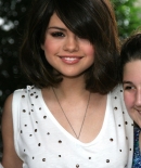 selenagomez-daily_28629.jpg