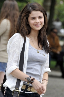 selenagomez-daily_2822729.jpg