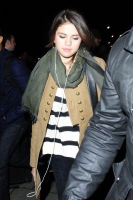 selenagomez-daily_282929.JPG