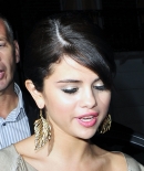 selenagomez-daily_281729.jpg