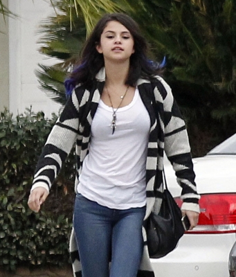 selenagomez-daily_281729.jpg