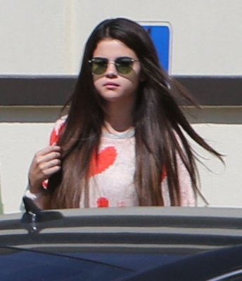 selenagomez-daily_281029.jpg