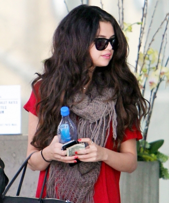 selenagomez-daily_28629.jpg