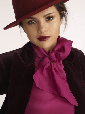 selenagomez-daily_2876329.jpg