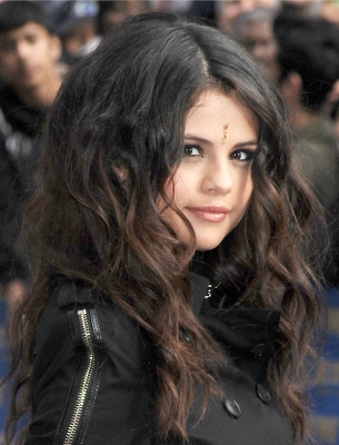 selenagomez-daily_28629.jpg