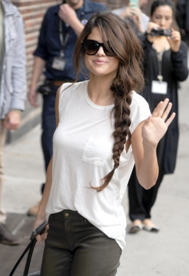 selenagomez-daily_28229.jpg