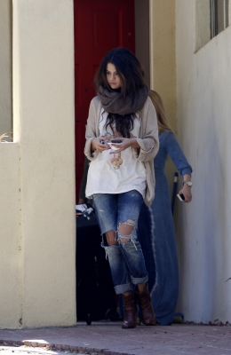 selenagomez-daily_282529.JPG