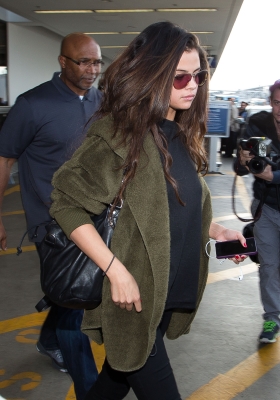 selenagomez-daily_28629.jpg