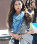 selenagomez-daily_285429.jpg