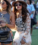 selenagomez-daily_287529.jpg