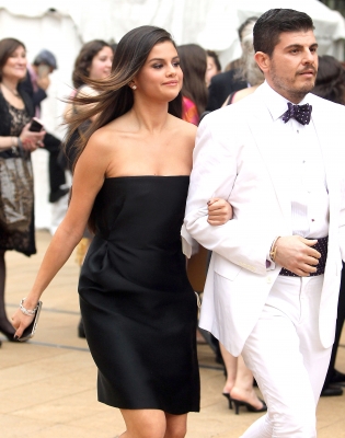 selenagomez-daily_281229.jpg