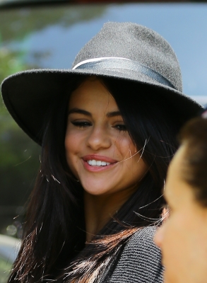 selenagomez-daily_283629.jpg