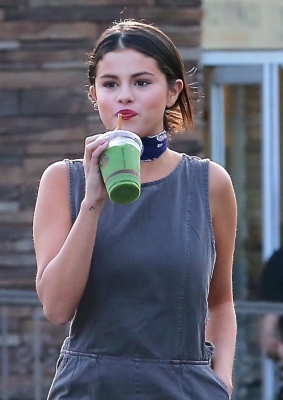 selenagomez-daily_285029.jpg