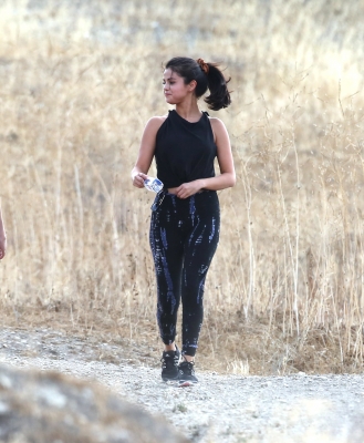 selenagomez-daily_281729.JPG